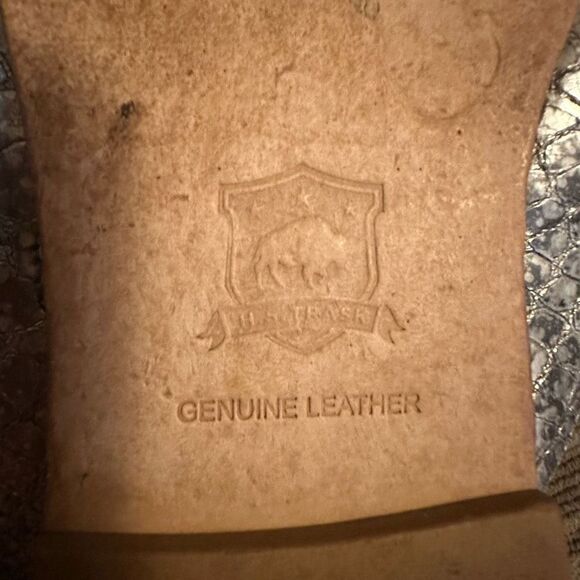 Trask silver huraches slides 7.5 - Picture 5 of 6